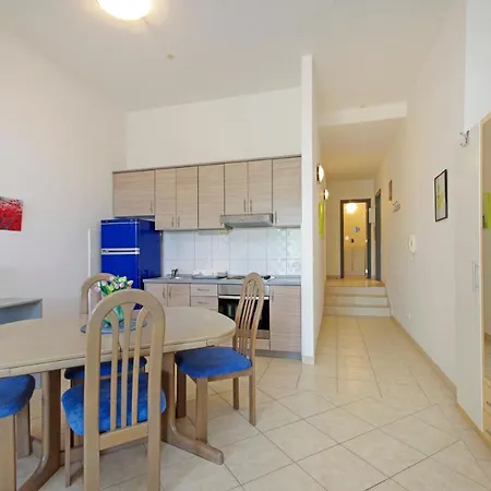 Matanovi Dvori Md Apartment Makarska